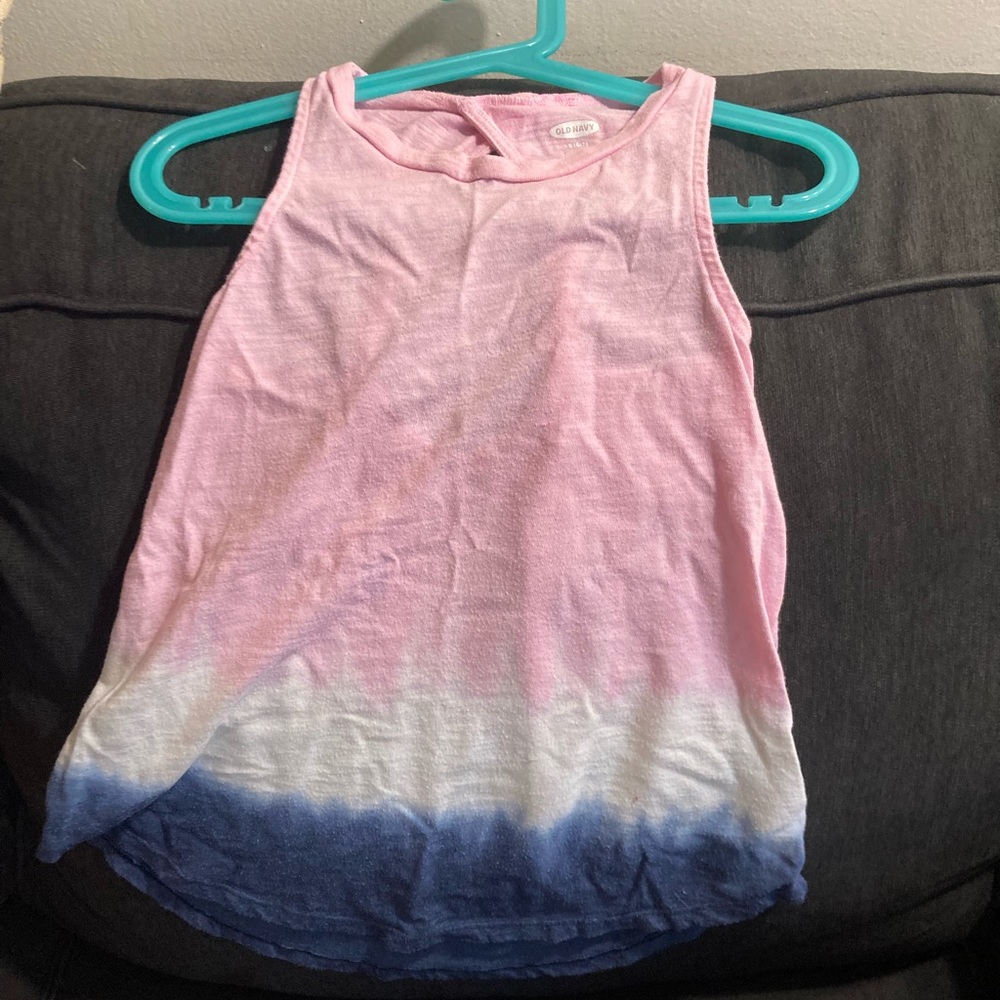 Tank with twisted detail on strap